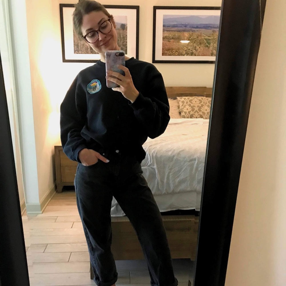 Hi! I’m Meghan. Thanks for shopping my closet!